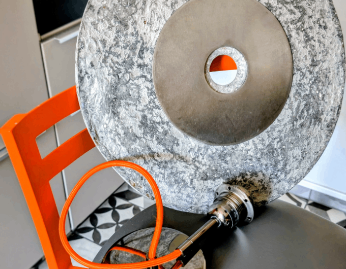 Florianne-Bayle-Luminaire-Desing-sur-mesure-Creatrice-de-luminaire-et-dobjets-dart-sur-mesure-Collections-Luminaires-Mobiliers-decoration-sur-mesure-