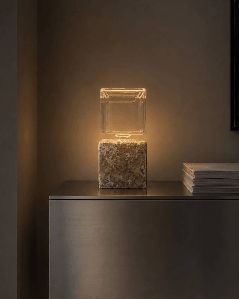 Lampe cube Marbre Les Pépites du tiroir, Florianne Bayle designer papier et créatrice de luminaires design et d'objets d'art sur mesure en papier recyclé